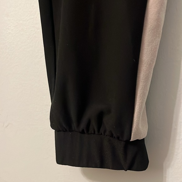 Wynne Layers Joggers Small Black - Picture 4 of 11